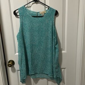 Women’s sleeveless blouse